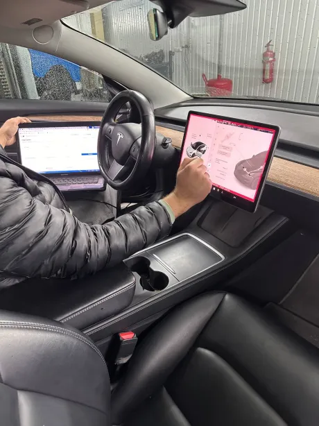 Кузовний ремонт Tesla Model Y після ДТП — сервіс Autokompleks Київ
